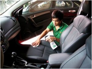 hóa chất tẩy rửa ghế da xe ô tô