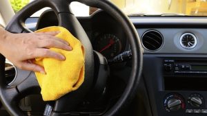 Tại sao lại tiến hành vệ sinh nội thất ô tô