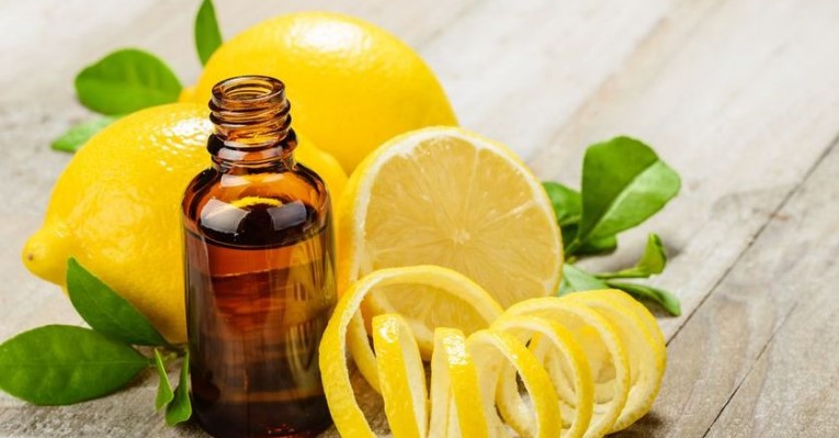 Lưu ý khi sử dụng tinh dầu xe hơi 9 tinh dầu chanh